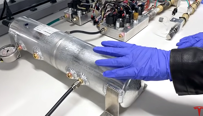 Tesla foloseste componente ale Model 3 pentru a construi ventilatoare