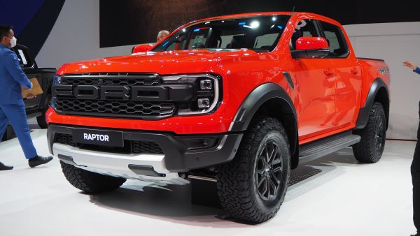 Cele mai vândute mașini Ford și informații despre noul model Raptor