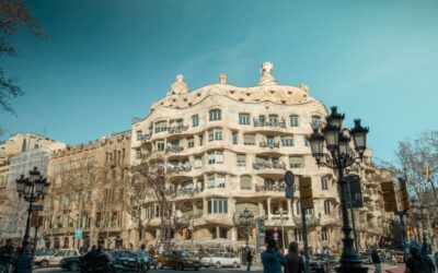 Investiții Imobiliare: Când și Cum Să Investești în Proprietăți