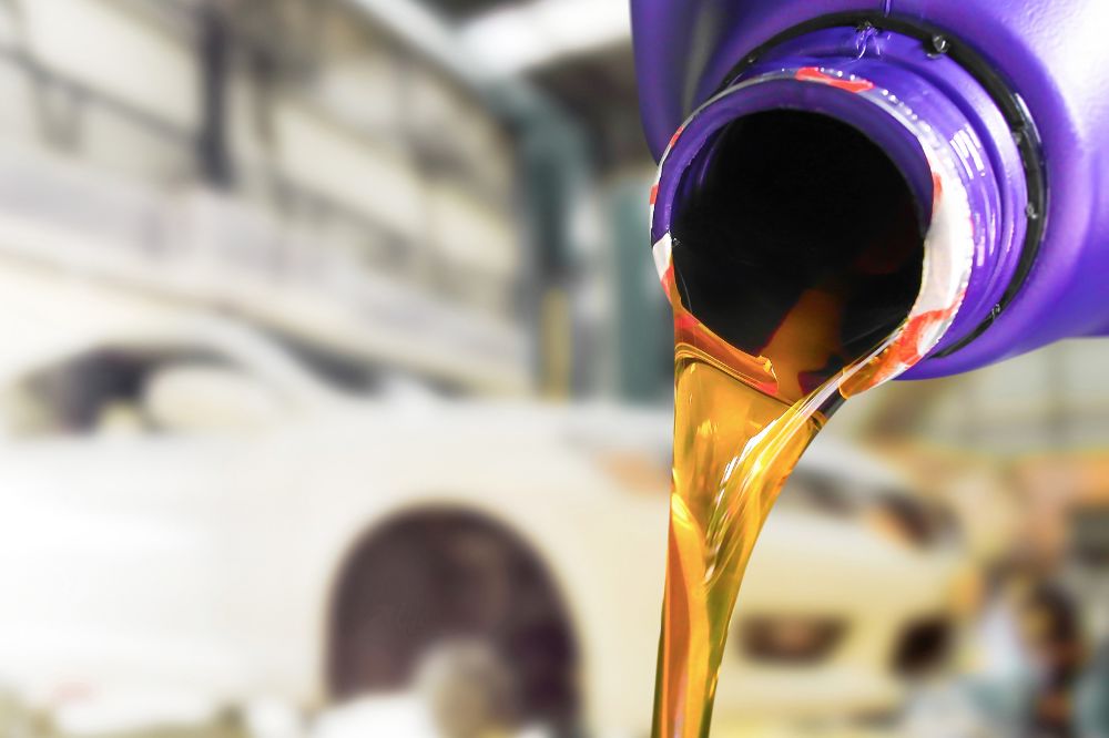 Cum să faci schimbul de ulei acasă? Lista sculelor de care ai nevoie