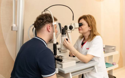 Cum vă ajută un consult oftalmologic cu bilet de trimitere
